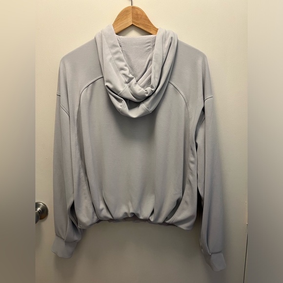 Athleta Seasoft Bubble Hem Hoodie: Snowflake Blue Size M - Picture 8 of 8